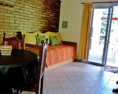 Entire House / Apartment Cabañas Amanecer en El Lago (Villa Del Dique, Argentina)