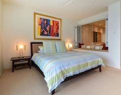 Toàn bộ căn nhà/căn hộ Pavillion 17 - Waterfront Spacious 4 Bedroom With Own Inground Heated Pool And Golf Buggy (Đảo Hamilton, Úc)