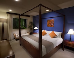 Hotelli Pueblito Escondido Luxury Condohotel (Playa del Carmen, Meksiko)