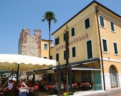 Khách sạn Hotel Catullo (Bardolino, Ý)