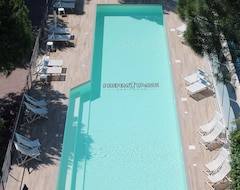 Hotel Ferielejlighed med luft, kun 150 meter fra stranden (Pietra Ligure, Italien)