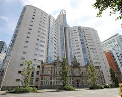 Căn hộ có phục vụ Altolusso City Apartment (Cardiff, Vương quốc Anh)