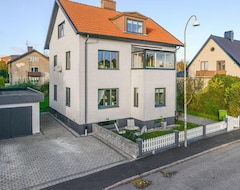 Hele huset/lejligheden Lindahl Central Apartment (Halmstad, Sverige)