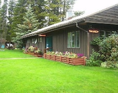 Hotel Mountain Pine Motel (East Glacier Park, USA)