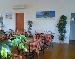 Khách sạn Aetos Beach Bungalows (Karystos, Hy Lạp)
