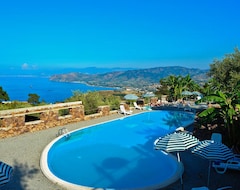 Hotel Unas magníficas vacaciones en Sicilia, cerca de la orilla del mar (Gioiosa Marea, Italia)