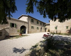 Casa rural Agriturismo Tenuta Stella (Montefalco, Ý)