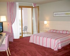 Hotelli Manerba del Garda Resort (Manerba del Garda, Italia)