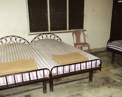 Khách sạn Chetan Guest House (Silvassa, Ấn Độ)