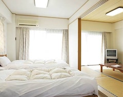 Khách sạn Garland Court Usami Private Hot Spring Condominium Hotel (Ito, Nhật Bản)