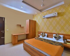 Hotel Iris (Bathinda, India)