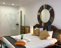 Hotel Surf Pod - Central Costa Teguise - 100m From Beach (Costa Teguise, Spanien)