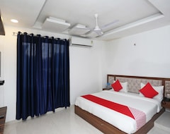 Khách sạn Hotel Rosewood Inn (Dehradun, Ấn Độ)