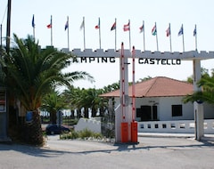 Otel Camping Castello (Neos Marmaras, Yunanistan)