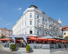 Khách sạn Seehotel Schwan (Gmunden, Áo)