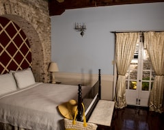 Hotel Copper & Lumber Store Historic Inn (English Harbour Town, Antigua and Barbuda)