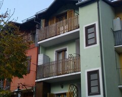 Koko talo/asunto Lo Studiolo (Limone Piemonte, Italia)