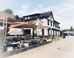 Otel Landgasthof Engel (Bühl, Almanya)