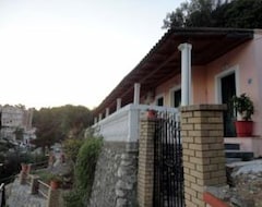 Otel Anthimos (Paleokastritsa, Yunanistan)