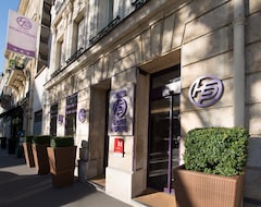 Khách sạn Makom Pereire (Paris, Pháp)