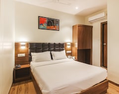 Hotel Deluxe Residency (Mumbai, India)