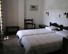 Hotel Alexandros (Grikos, Greece)