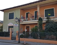 Hotel Villa Italia (Porto Azzurro, Italy)