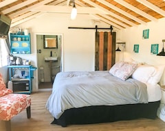 Hotelli Summer Cottage Getaway In Cambria (Cambria, Amerikan Yhdysvallat)