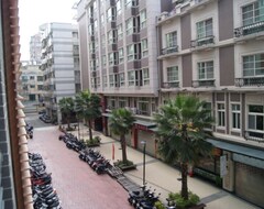 Entire House / Apartment Besorravine (Taichung City, Taiwan)