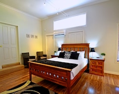 Bed & Breakfast Inn The Tuarts Guest Lodge Busselton Accommodation - Adults Only (Busselton, Australia)