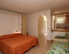 Khách sạn Residence Casa Di Caccia (Bibbona, Ý)