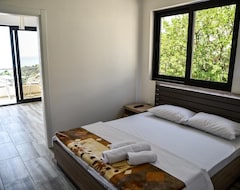 Hotel Casa Bianca (Ulcinj, Montenegro)