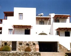 Hôtel Helena's Apartments (Manganari, Grèce)