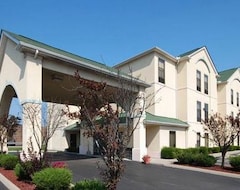 Hotel Quality Inn & Suites Columbus West Hilliard (Columbus, Sjedinjene Američke Države)