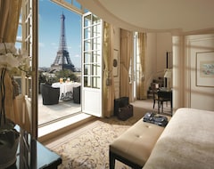 Hotel Shangri-La Paris (Paris, France)