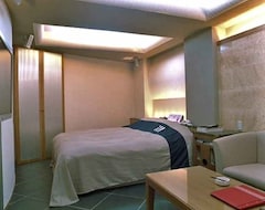 Hotel Aria Makuhari Bay (Chiba, Japón)