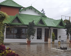 Khách sạn Fitness De Royale Organic County (Udhagamandalam, Ấn Độ)
