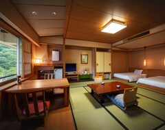 ホテル 萩姫の湯　栄楽館 (郡山, 国内)