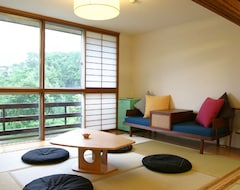 Nhà trọ Tomoya (Uonuma, Nhật Bản)