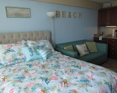 Otel Daytona Beach Panoramic Ocean View-Renovated Studio-Summer $495/Week (Daytona Beach, ABD)