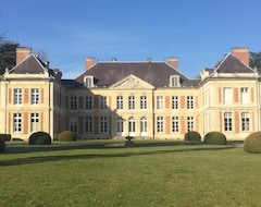 Toàn bộ căn nhà/căn hộ Maison De Lhorloge (Courcelles, Pháp)