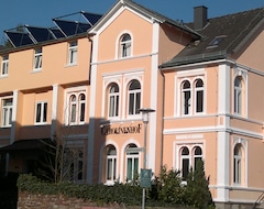 Otel Carolinenhof (Bad Pyrmont, Almanya)