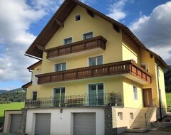 Pansiyon Schütter (Haus im Ennstal, Avusturya)