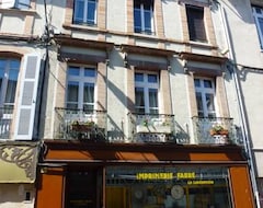 Khách sạn Au Nid De La Madeleine (Gaillac, Pháp)