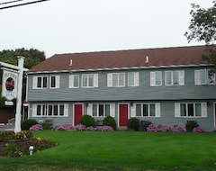 Otel Red Horse Inn (Falmouth, ABD)