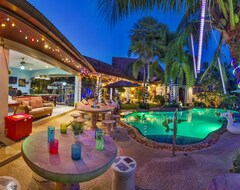 Toàn bộ căn nhà/căn hộ Relaxing Palm Pool Villa (Ban Khai, Thái Lan)