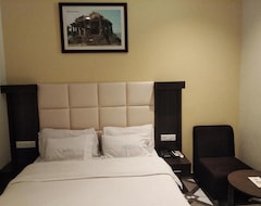 Hotelli OYO 2075 Hotel Kota Royal (Kota, Intia)