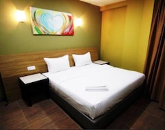 OYO 228 Basic Hotel (Kota Kinabalu, Malaysia)