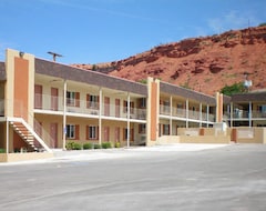 Khách sạn Economy Inn & Suites (St. George, Hoa Kỳ)