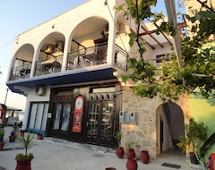 فندق Captain's Beach Apartments (Limenas - Thassos, اليونان)